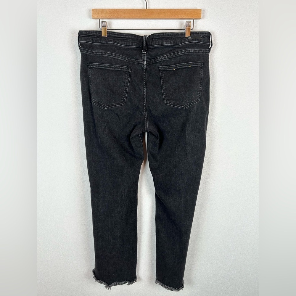 Pilcro Anthropologie High Rise Flare Black Jeans Front Seam Raw Hem 32 - Picture 8 of 15